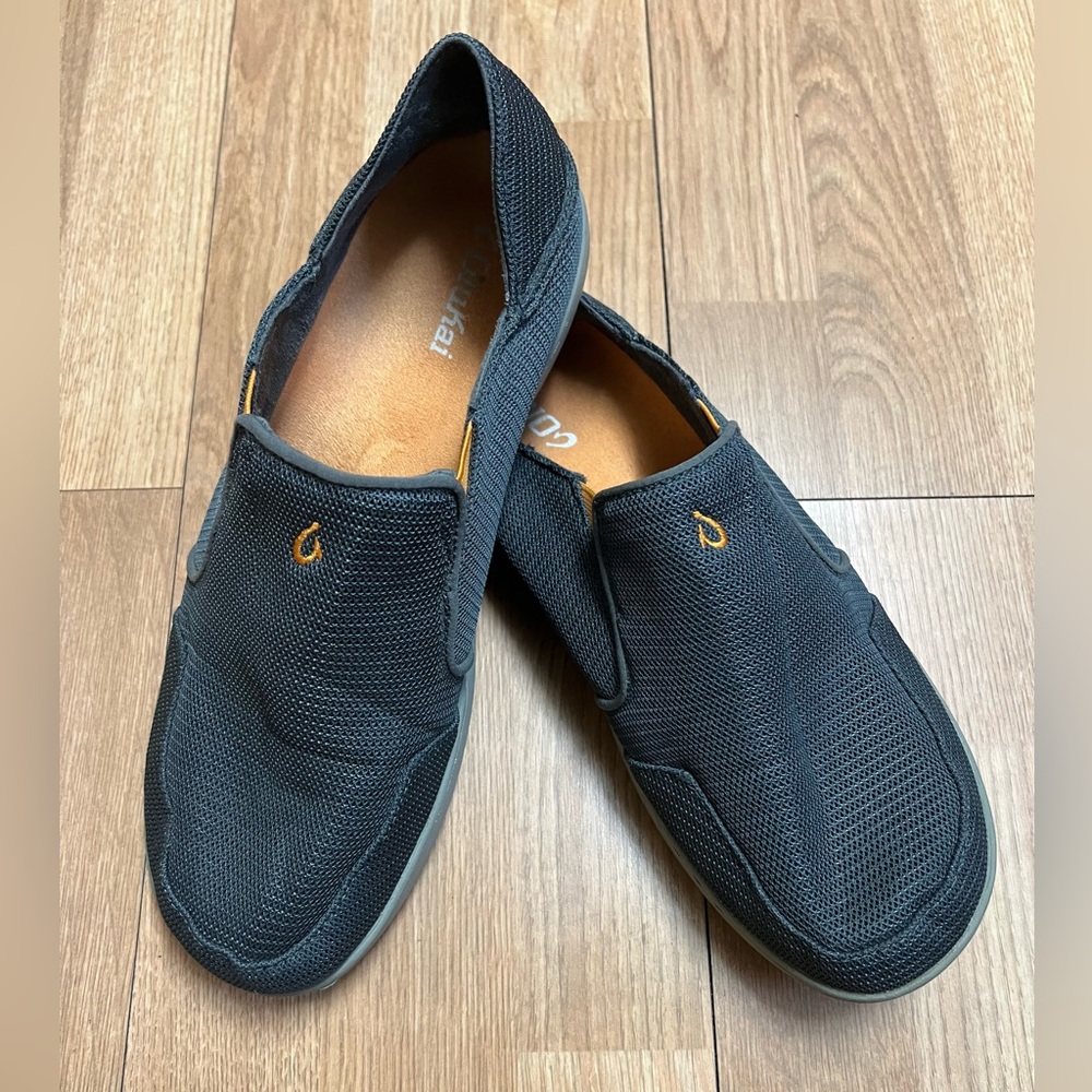 OluKai ‘Nohea’ slip-on in blue with orange trim